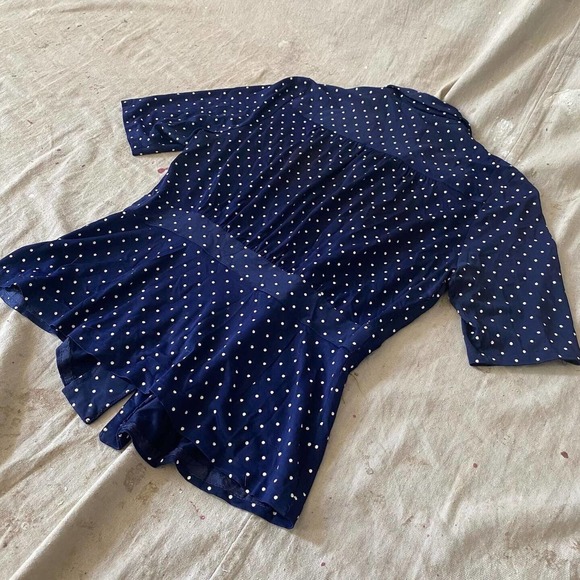 Vintage 40s navy and white polka dot rayon 1940s blouse and skirt set - Picture 8 of 12